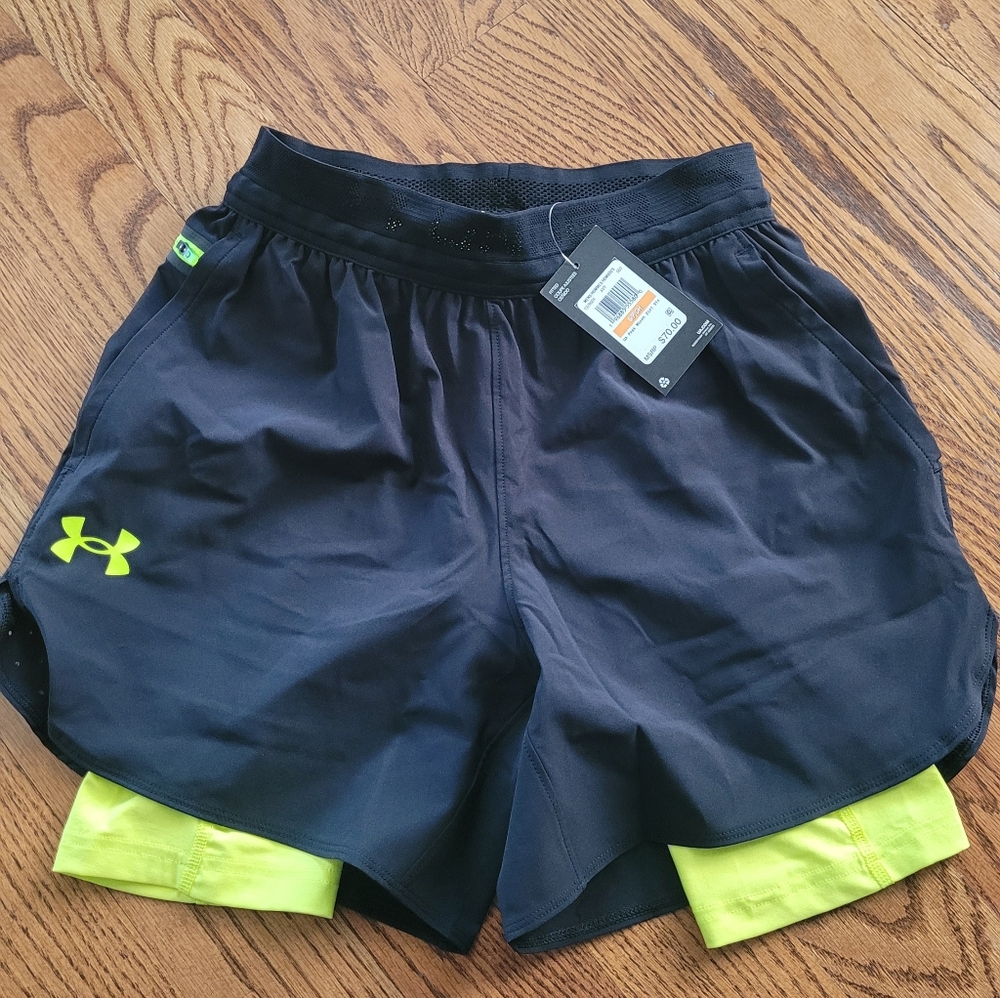 NWT Men's Under Armour Peak Woven 2 In 1 Shorts Size Small